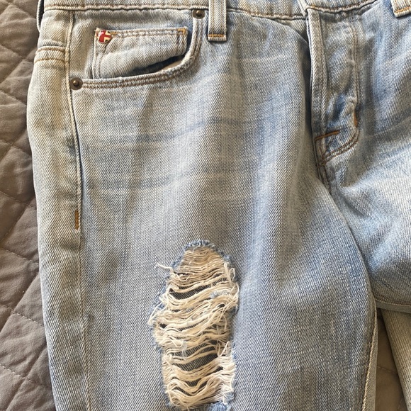 Hudson Leigh Boyfriend Distressed Light Jeans - Picture 2 of 5
